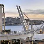 Sir William Reid Appartamento Sliema