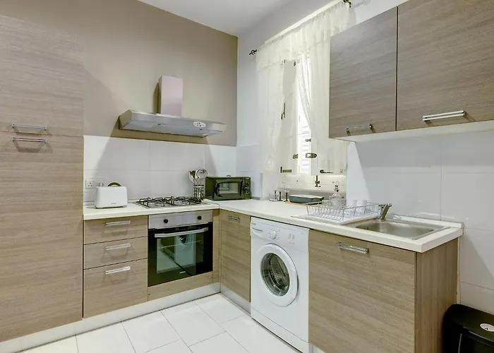 Sir William Reid Apartment *