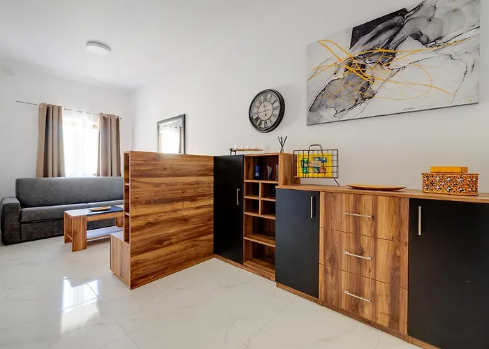 Sir William Reid Apartment Sliema